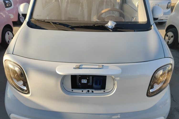 奔腾小马 2026款 222km 萌趣马 Plus机舱底盘24