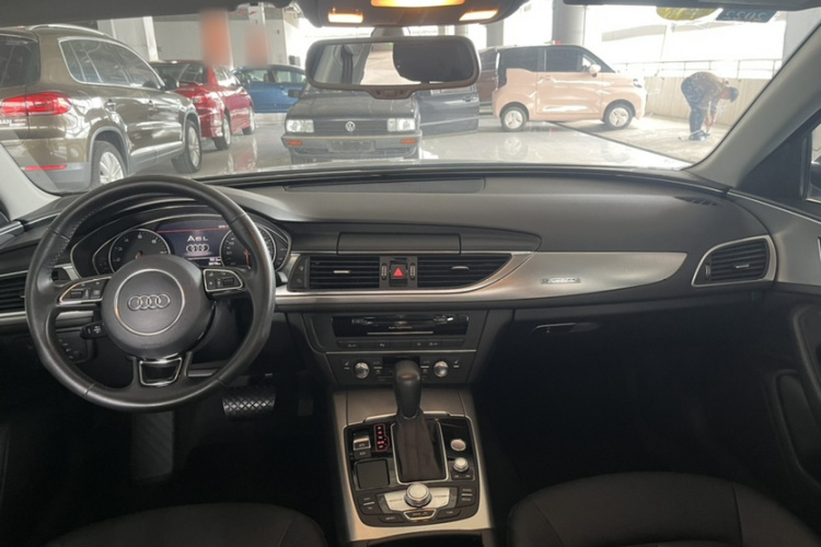 奥迪A6L 2016款 45 TFSI quattro 运动型中控内饰7002