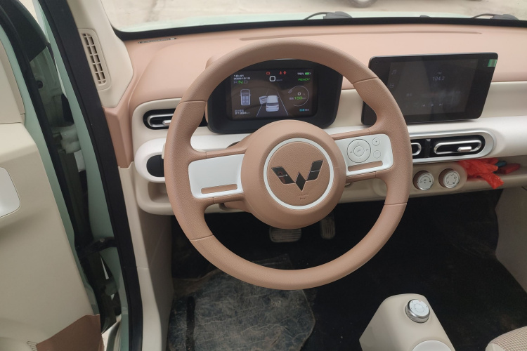 五菱汽车 宏光MINIEV 2024款 第三代 215km 进阶版中控内饰13