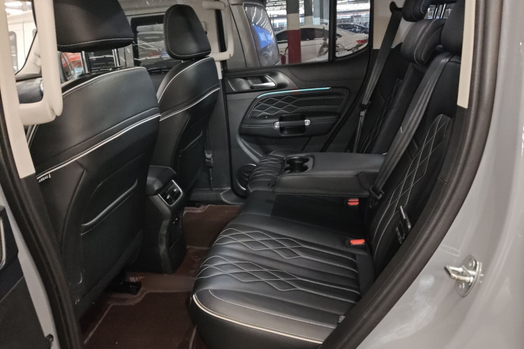 坦克300 2024款 2.0T 挑战者中控内饰7004