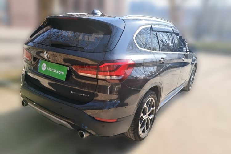 宝马X1 2022款 sDrive20Li 尊享型车身外观7