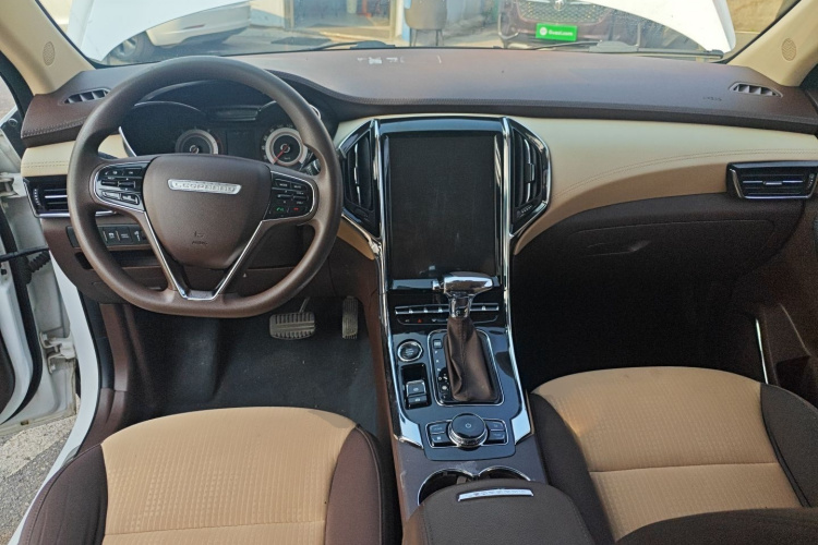 猎豹汽车 猎豹CS9 2017款 1.5L CVT舒适型中控内饰12