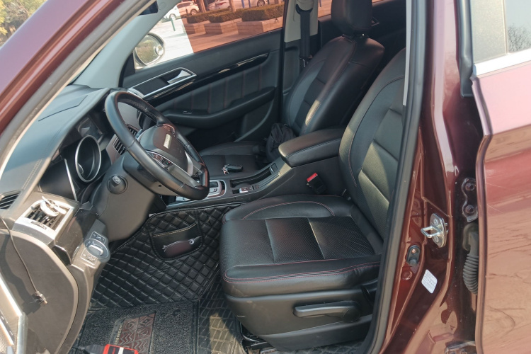 猎豹汽车 猎豹CS10 2017款 1.5T CVT尊贵型中控内饰19