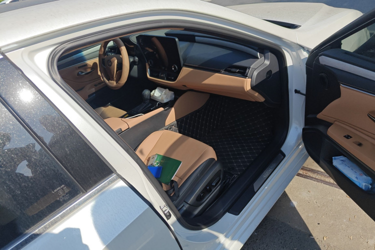 雷克萨斯ES 2025款 200 臻享版局部细节9005