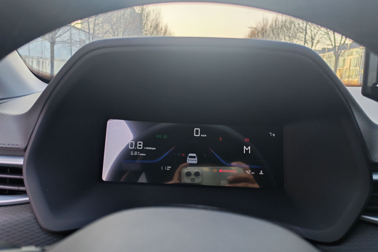 吉利汽车 帝豪 2026款 第4代 400万纪念款 1.5L 手动超越型中控内饰7003