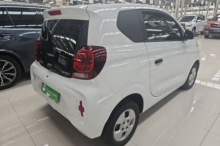 荣威 科莱威CLEVER 2021款 302km新四座超能版车身外观6003