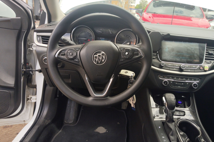 别克 威朗 2017款 三厢 20T 双离合精英型中控内饰13