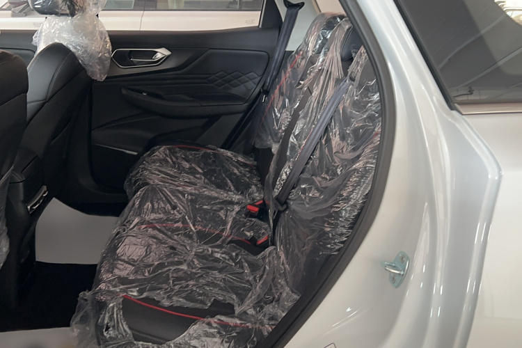 北京汽车 北京X7 2023款 1.5TD DCT优享+版中控内饰7001