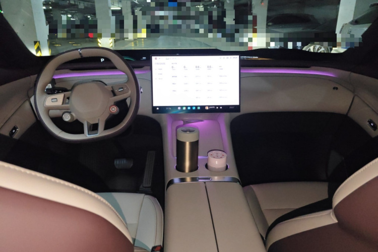 小米汽车 小米YU7 2025款 超长续航后驱版中控内饰12