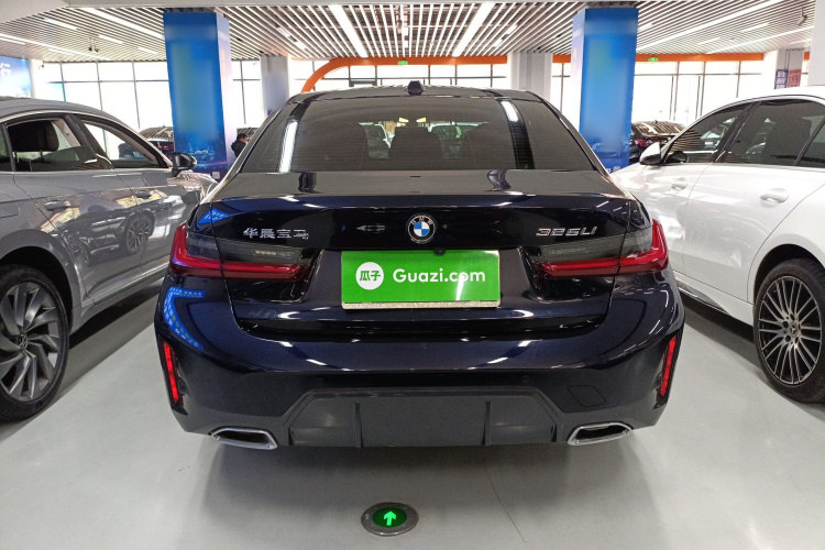 宝马3系 2023款 320Li M运动套装车身外观6