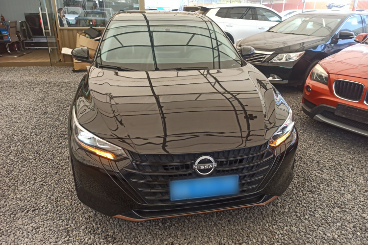 日产 轩逸 2023款 1.6L CVT黑金版车身外观2