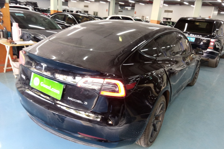 特斯拉 Model 3 2021款 标准续航后驱升级版车身外观6004