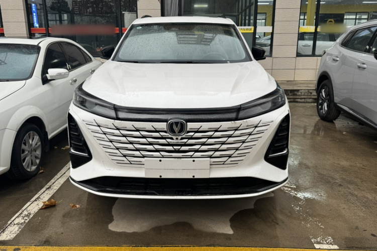 长安CS75 PLUS 2024款 第三代 冠军版 1.5T 智驾劲航型车身外观6001