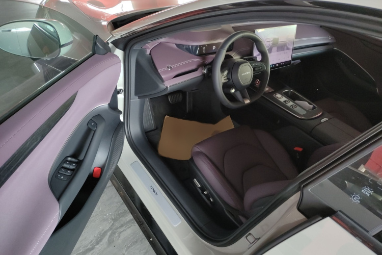 小米汽车 小米SU7 2024款 后驱长续航智驾版中控内饰7003