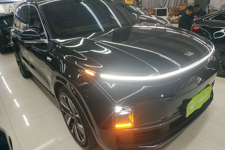 理想汽车 理想L9 2022款 Max车身外观3