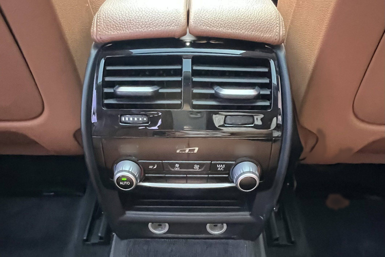 宝马6系GT 2018款 630i 豪华设计套装中控内饰7002