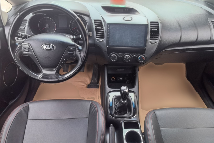 起亚K3 2016款 1.6L 手动GLS中控内饰12