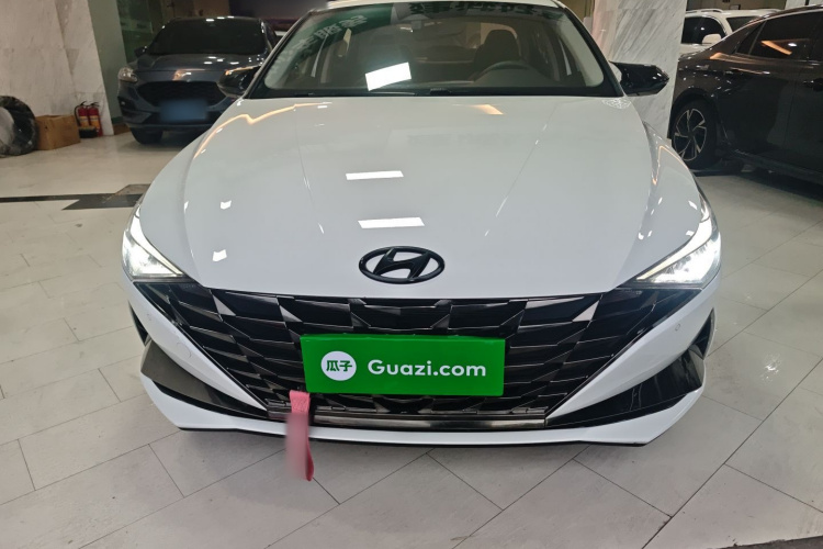 现代 伊兰特 2022款 1.5L CVT LUX尊贵版车身外观6001