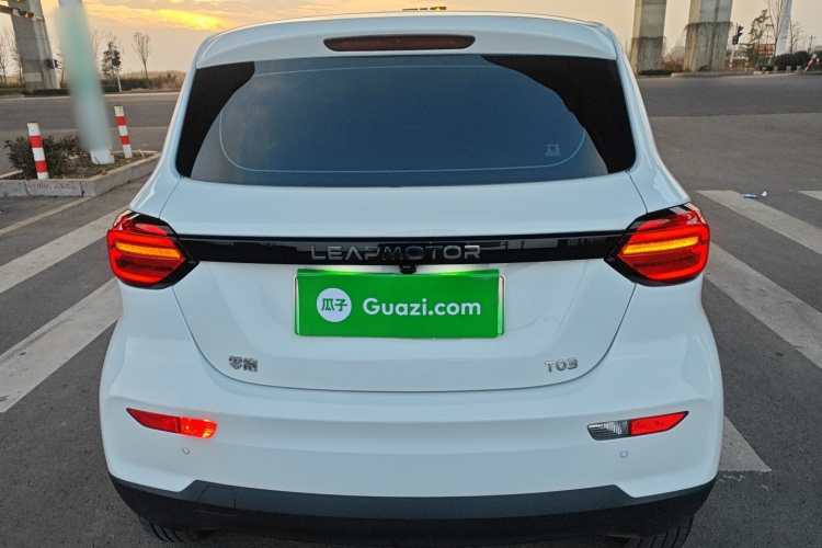 零跑汽车 零跑T03 2024款 310舒享版车身外观6