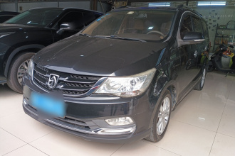 宝骏730 2016款 1.5L 手动舒适型 7座 国V