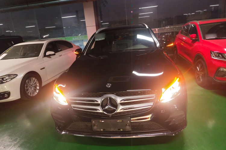 奔驰GLC 2019款 改款 GLC 260 L 4MATIC 豪华型车身外观2