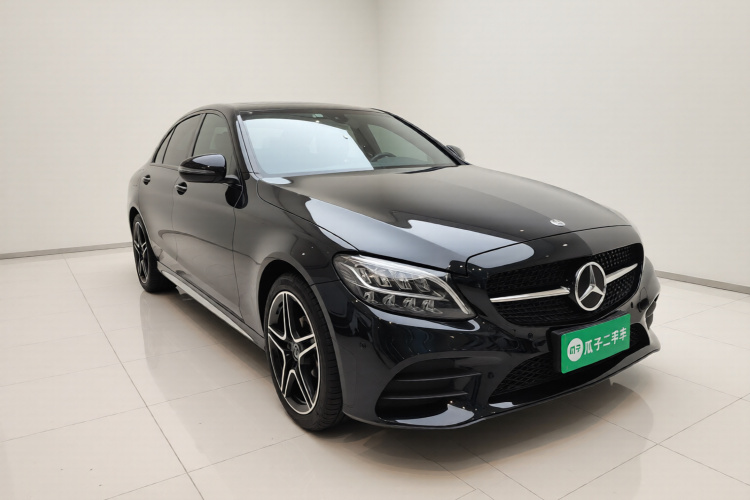 奔驰C级 2021款 C 260 L 运动星耀臻藏版车身外观3