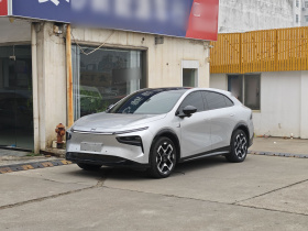 小鹏G7 2025款 702 超长续航 Max