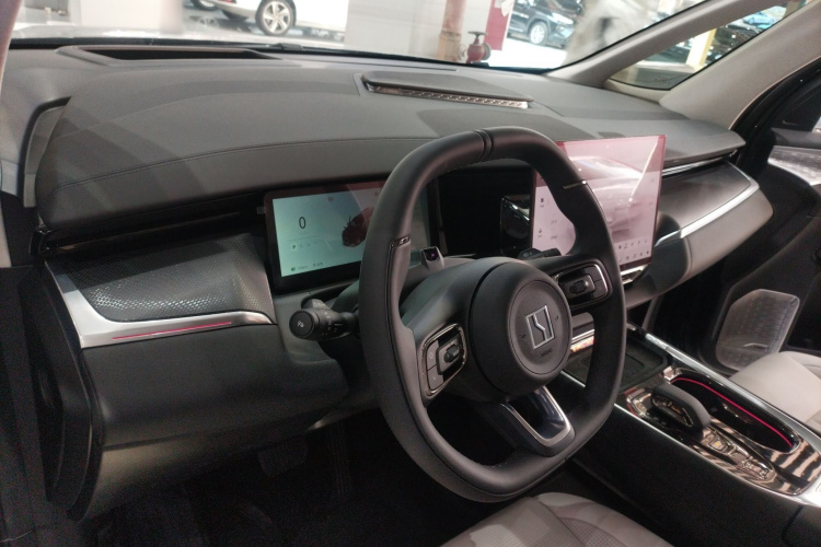 极氪009 2024款 光辉中控内饰12