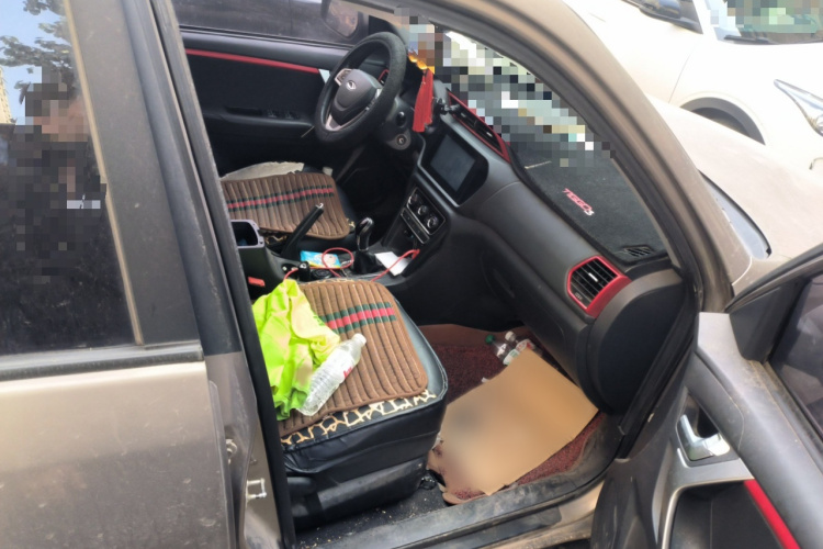 奇瑞 瑞虎3 2016款 1.6L CVT智尚版局部细节9005