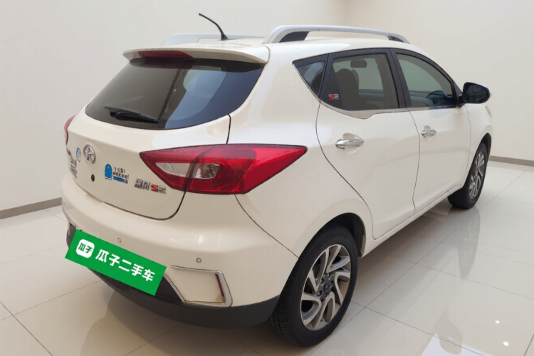 江汽集团 瑞风S2 2015款 1.5L 手动豪华型车身外观7