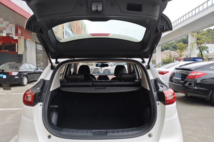 东风风神AX4 2017款 1.6L DCT潮尚型局部细节23