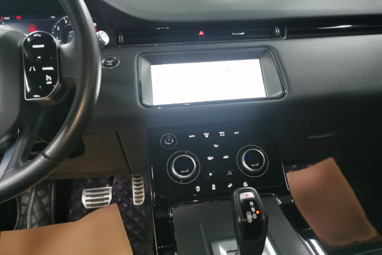 路虎 揽胜极光 2020款 249PS R-DYNAMIC S 运动版局部细节16