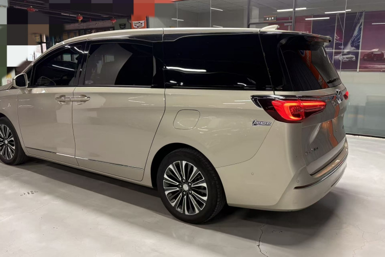 别克GL8 2022款 ES陆尊 653T 旗舰型车身外观6005