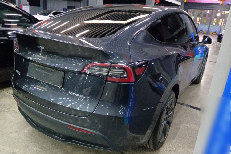 特斯拉 Model Y 2024款 后轮驱动版车身外观6005