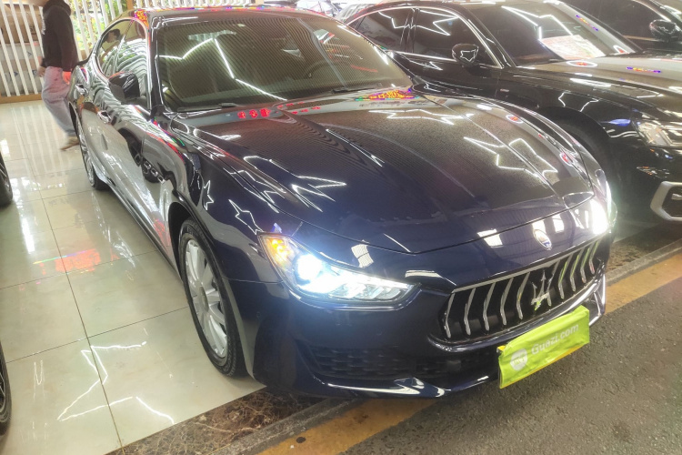 玛莎拉蒂 Ghibli 2018款 改款 3.0T 标准版车身外观6002