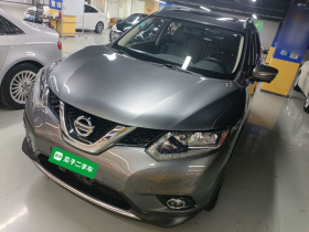 日产 奇骏 2016款 2.5L CVT运动版 4WD