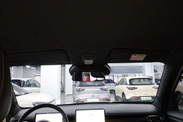 宝骏悦也Plus 2025款 智尊版 5座中控内饰22