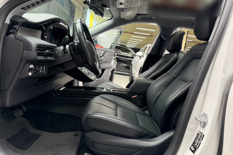 林肯 冒险家新能源 2021款 PHEV 四驱e雅版局部细节19