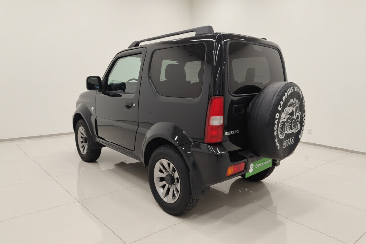 铃木 吉姆尼 2015款 1.3 AT JLX车身外观5