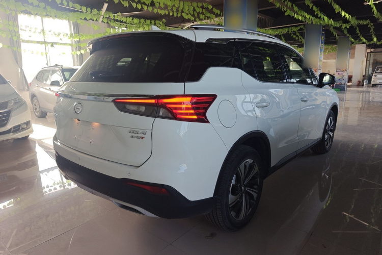 广汽传祺 传祺GS4 2020款 270T 自动智联科技版车身外观7