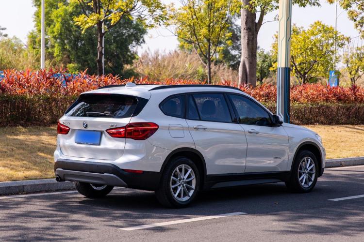 宝马X1 2018款 sDrive18Li 时尚型车身外观7