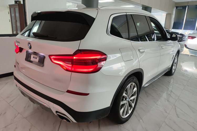宝马X3 2021款 xDrive25i 豪华套装车身外观6005