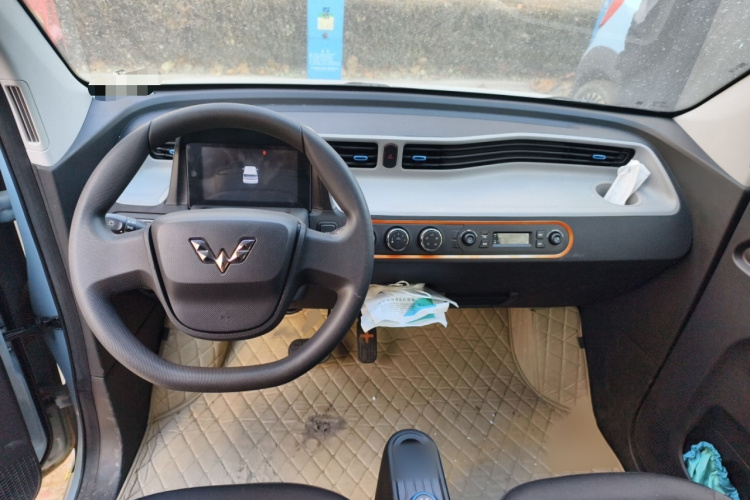 五菱汽车 宏光MINIEV 2020款 自在款 三元锂中控内饰7002