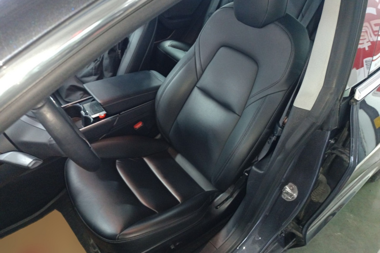 特斯拉 Model 3 2019款 标准续航后驱升级版局部细节19