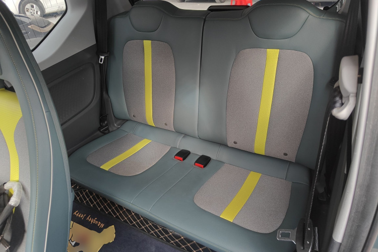 五菱汽车 宏光MINIEV 2022款 GAMEBOY 200km 玩咖款 磷酸铁锂中控内饰21