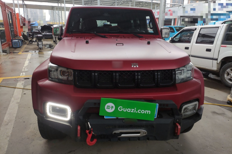 北京BJ40 2021款 2.3T 自动四驱刀锋英雄版至尊型车身外观2