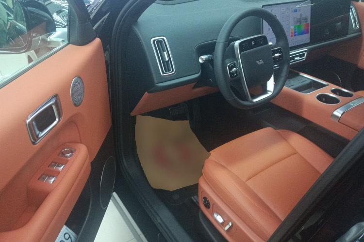 理想汽车 理想L6 2024款 Max中控内饰7003