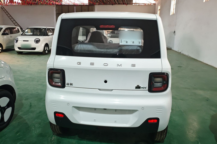 吉利银河 2024款 熊猫mini 200km 耐力熊车身外观6