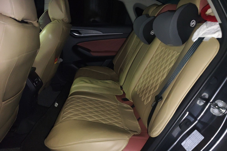 长安 逸动 2022款 PLUS 蓝鲸NE 1.4T GDI DCT尊贵版中控内饰21