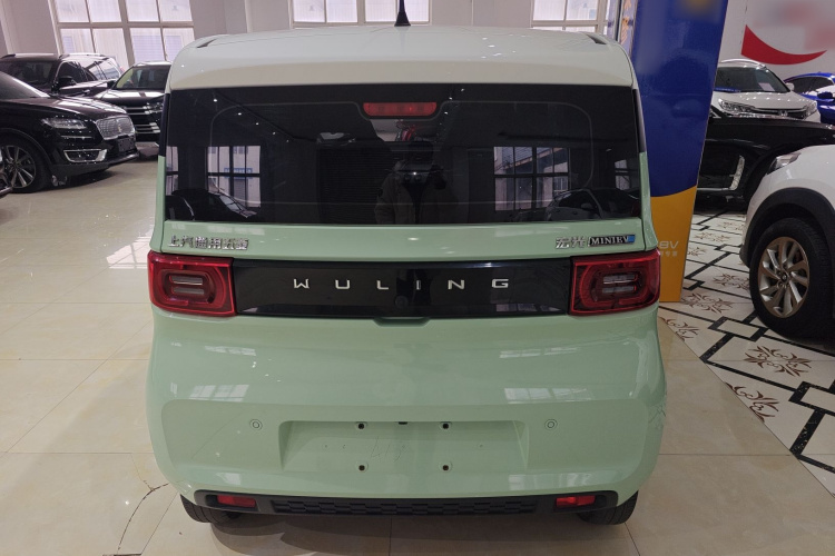 五菱汽车 宏光MINIEV 2022款 马卡龙臻享款 磷酸铁锂车身外观6